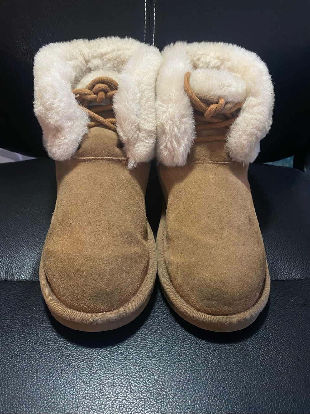 UGG Women's Classic Mini Posy Chestnut Suede Shearling-Lined Ankle Boots Size 6 - Picture 3 of 10